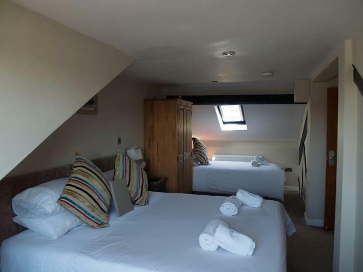 The Guest House Worsthorne Μπέρνλεϊ Εξωτερικό φωτογραφία